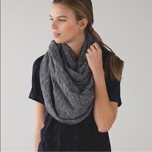 Lululemon Vinyasa Scarf
